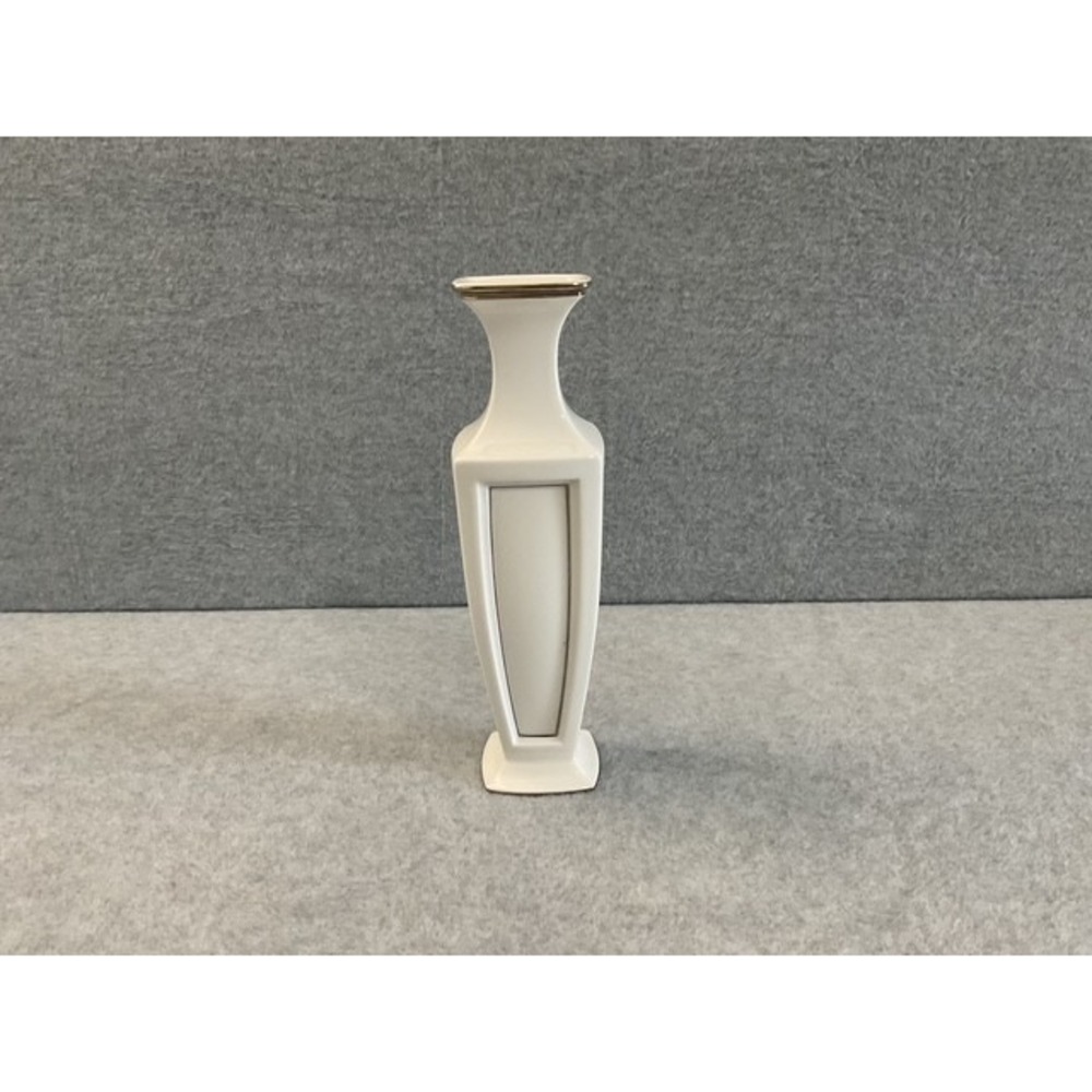 Lenox Solitaire White Bud Vase Platinum Trim Dimension II Collection SKU 6249759